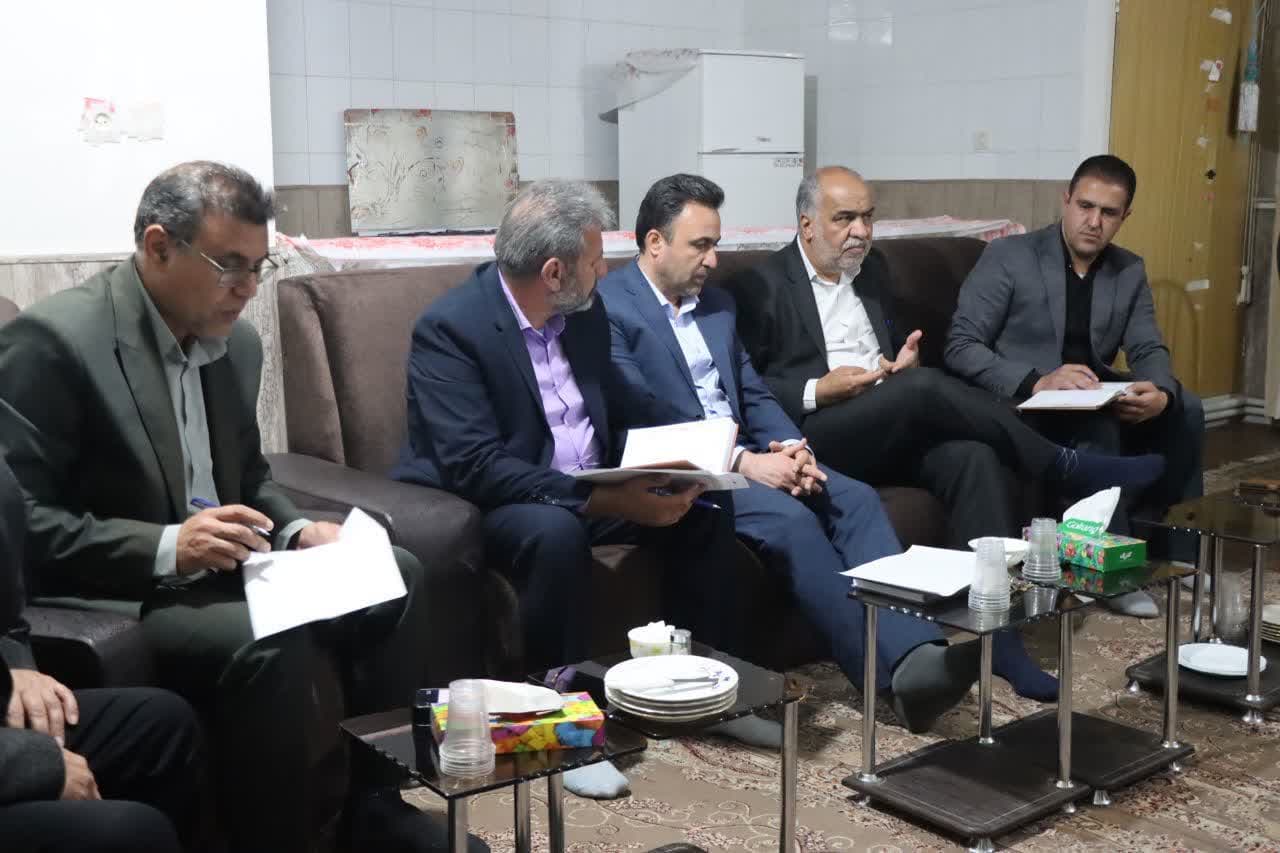 جلسه بررسی مشکلات موجود در حوزه آموزش و پرورش شهرستان خاتم