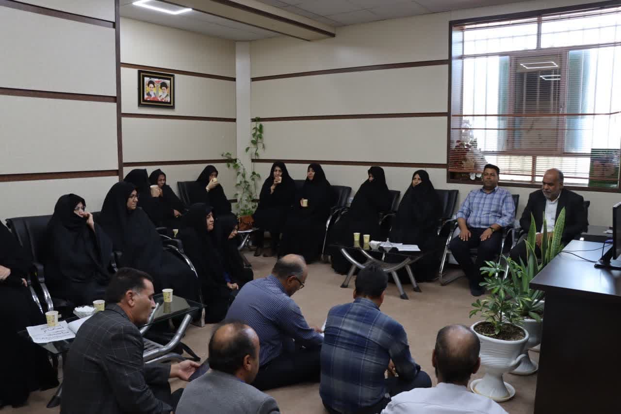 حضور فرهنگیان بازنشسته نیمه دوم سال ۱۴۰۰ در دفتر مرکزی محمد رضا صباغیان نماینده مردم در مجلس شورای اسلامی