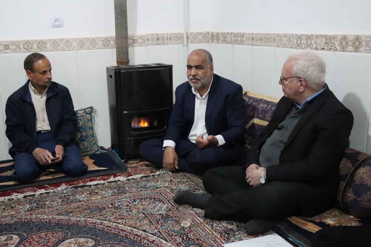نشست #محمد_رضا_صباغیان با دهیار و اعضای شورای اسلامی روستای آسفیج