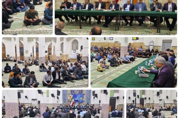 حضور محمد رضا صباغیان در مسجد جامع شهرستان بافق برای جلسه پرسش و پاسخ با مردم