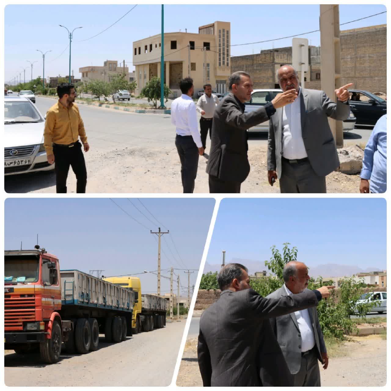 بازدید محمد رضا صباغیان از بلوار آزادگان شهرستان مهریز به‌دلیل مشکلات ترافیکی و خطرات ناشی از موانع فیزیکی