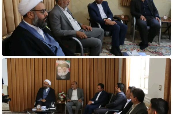 دیدار محمد رضا صباغیان نماینده مردم در مجلس شورای اسلامی،فرماندار شهرستان، بخشداران و برخی از اعضای شورای شهر با امام جمعه خاتم و بررسی و تبادل نظر پیرامون مسائل و مشکلات شهرستان