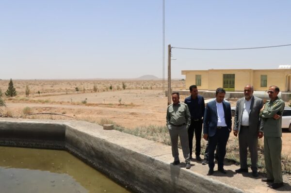 بازدید محمد رضا صباغیان با همراهی مدیر کل محیط زیست استان یزد و فرماندار شهرستان و دیگر مسئولین مربوطه از مرکز تحقیقات هوبره ایران با هدف بررسی مشکلات و ارائه راهکارهای توسعه‌ای