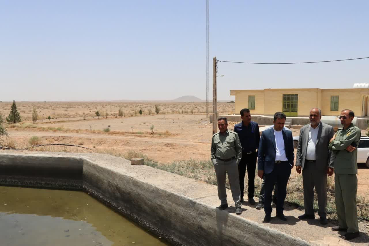 بازدید محمد رضا صباغیان با همراهی مدیر کل محیط زیست استان یزد و فرماندار شهرستان و دیگر مسئولین مربوطه از مرکز تحقیقات هوبره ایران با هدف بررسی مشکلات و ارائه راهکارهای توسعه‌ای