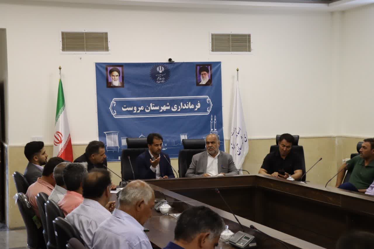 نشست محمد رضا صباغیان با رانندگان شهرستان مروست