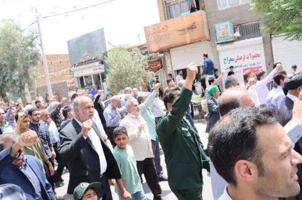 حضور محمدرضا صباغیان در راهپیمایی با هدف محکومیت تجاوز رژیم صهیونیستی به کشور عزیز ایران اسلامی