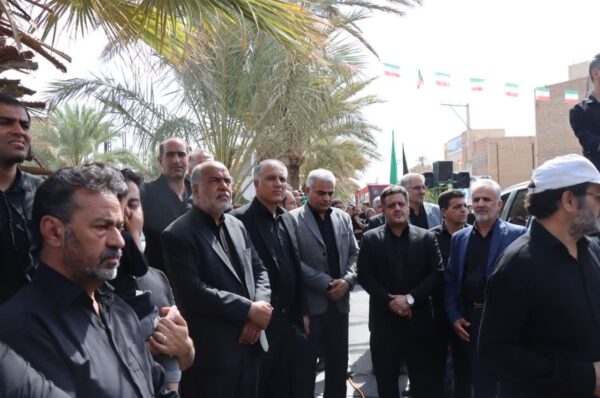 حضور محمد رضا صباغیان در مراسم تشییع پیکر شهید یاسین دهستانی بافقی