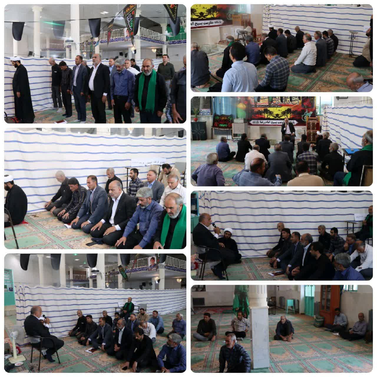 حضور #محمد_رضا_صباغیان در بین نمازگزاران مسجد روستای کرخنگان بخش ایثار شهرستان مروست و اقامه نماز ظهر و عصر