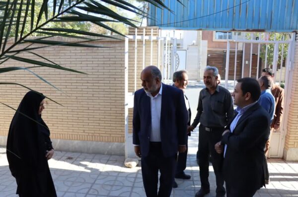 بازدید محمد رضا صباغیان با همراهی مدیرکل ثبت احوال استان یزد از اداره ثبت احوال شهرستان ابرکوه