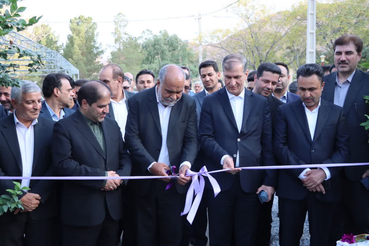 برگزاری نخستین جشنواره ملی پسته شهرستان خاتم با حضور مسئولان کشوری، استانی و شهرستانی