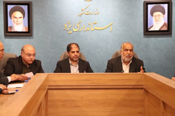 نشست محمدرضا صباغیان با معاون سیاسی، امنیتی و اجتماعی استاندار یزد و مسئولان دانشگاه علوم پزشکی پیرامون مشکلات حوزه بهداشت و درمان شهرستان مهریز