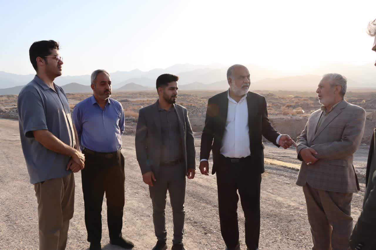 بازدید محمدرضا صباغیان از جاده در حال احداث بهاباد – کویجان