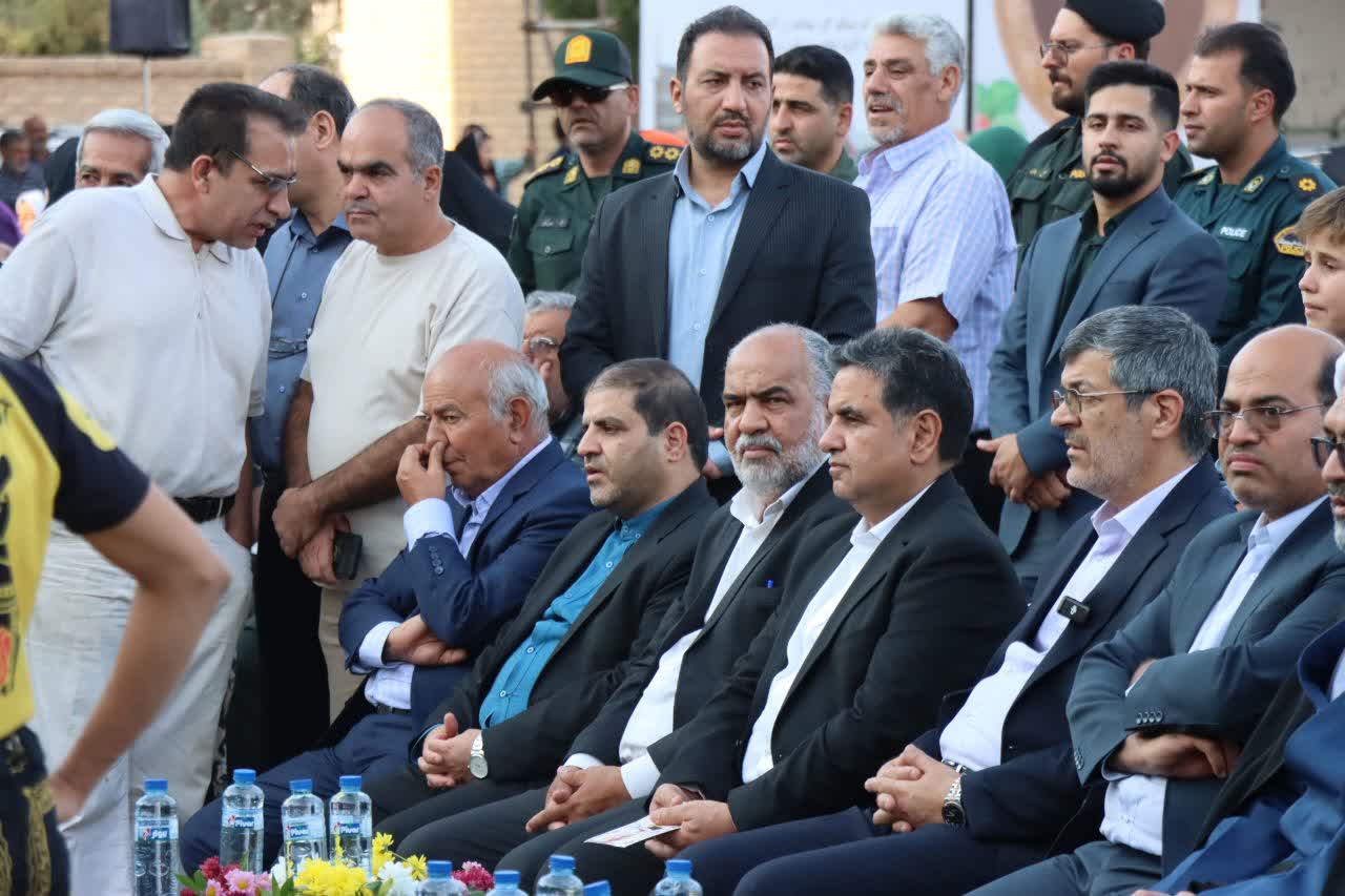 آیین تجلیل از خدمات خیری خانواده زنده‌یادان حاج محمد حسن زارع بیدکی و حاجیه‌خانم صغری زارع بیدکی 