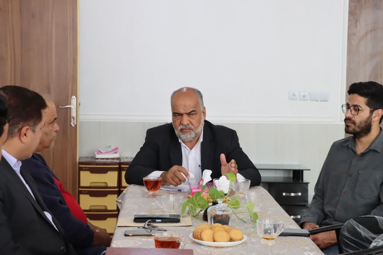 بازدید محمدرضا صباغیان از موسسه خیریه نورآدین و نشست با تعدادی از اهالی شهرستان