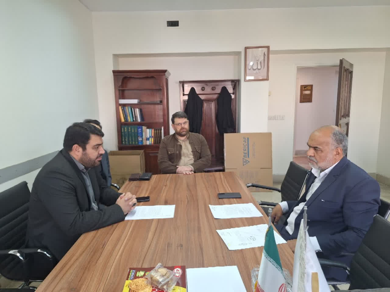 نشست محمد رضا صباغیان نماینده مردم در مجلس شورای اسلامی با دبیر اندیشکده حکمرانی و قانون‌گذاری استانی